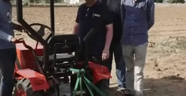 Traktor Listrik Hemat Energi Mulai Dipakai Petani